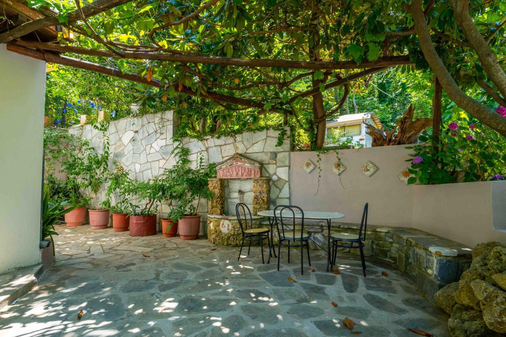 Guesthouse Papachristou Tsagarada Exterior photo