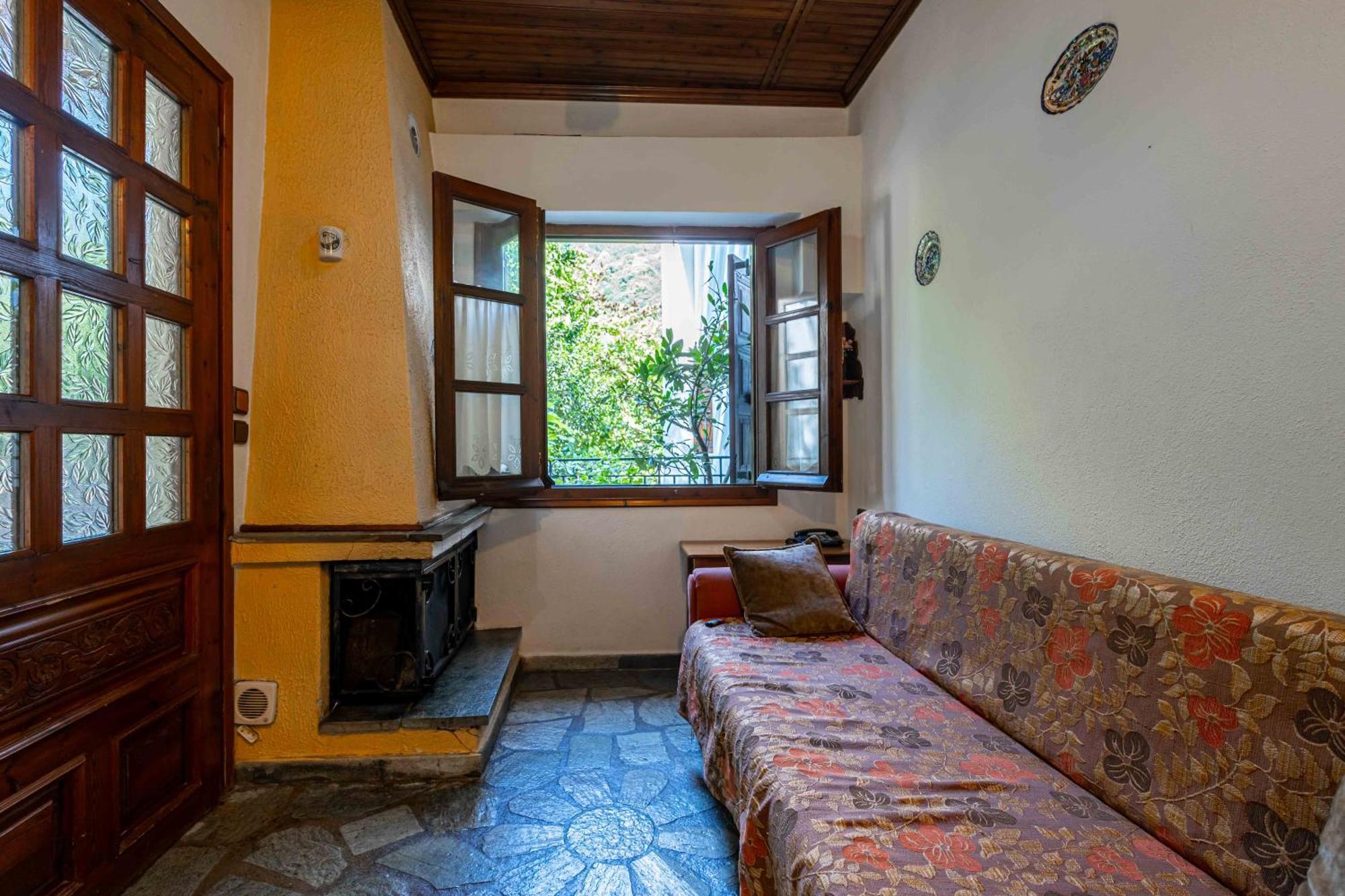 Guesthouse Papachristou Tsagarada Exterior photo